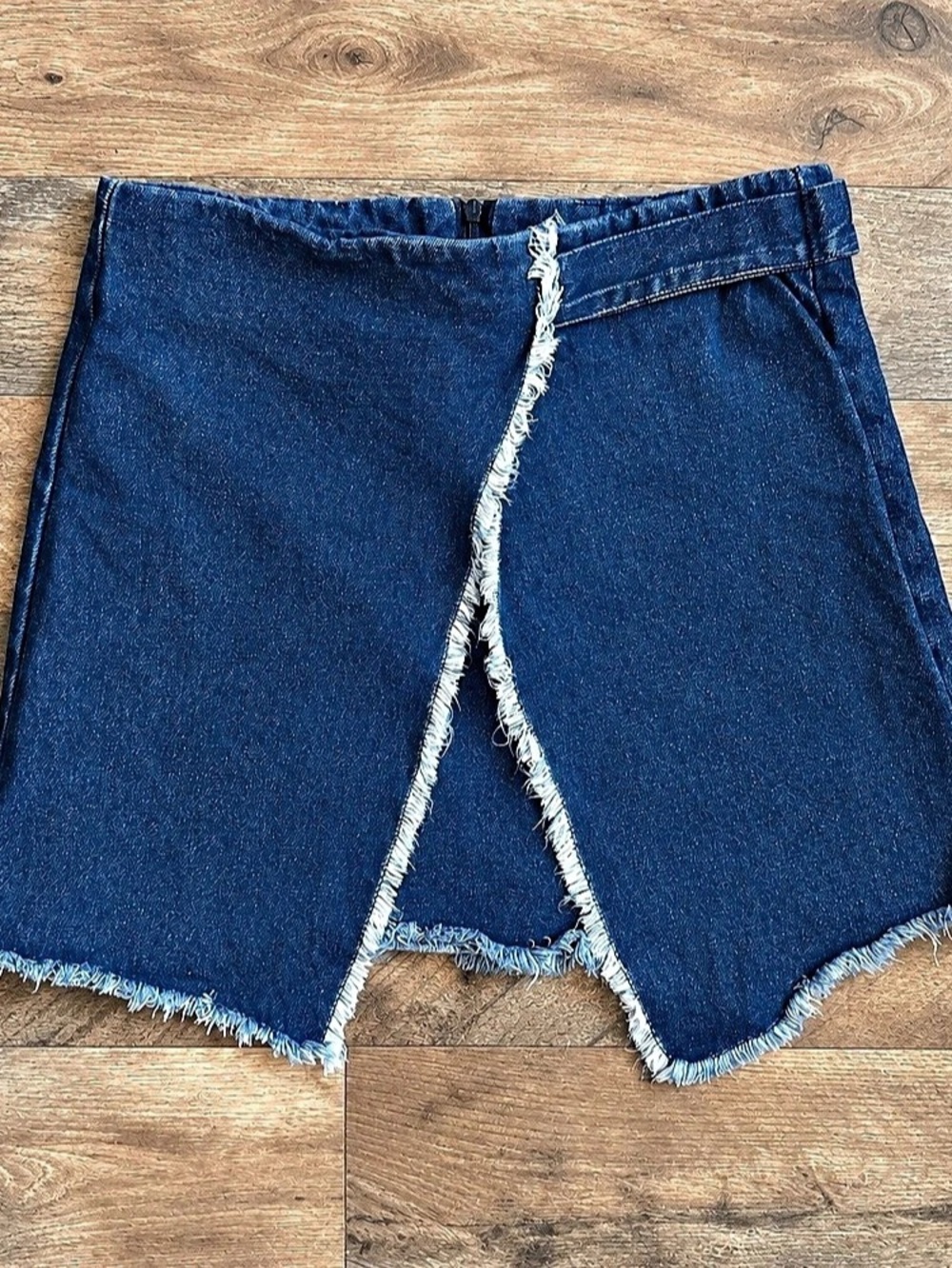 POL Women’s Small Blue Denim Asymmetrical Wrap Skirt with Frayed Hem